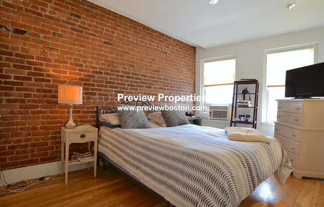 5 Braemore Rd # 23JB