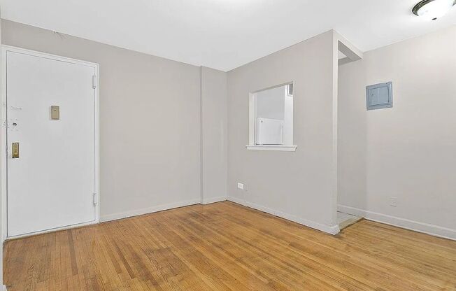 Newly Renovated 1 Bedroom 1 Bathroom  Available