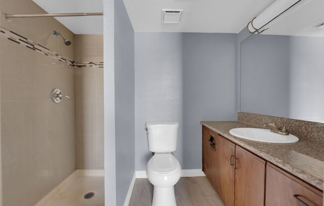 NEWLY REMODELED 2 BEDROOM CONDO!