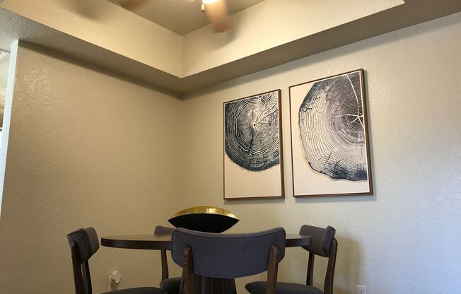 2 beds, 1 bath, 700 sqft, $1,125, Unit 12143