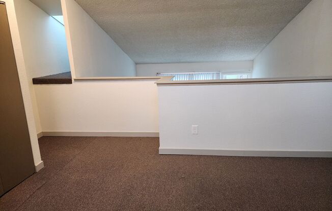 1 bed, 1 bath, 803 sqft, $1,695, Unit 253