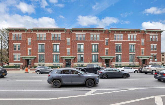 ✨ Lovely & Exclusive Condo in the Historic Renaissance Building – Downtown Columbus ✨