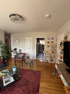 2 beds, 1 bath, $3,050, Unit 7