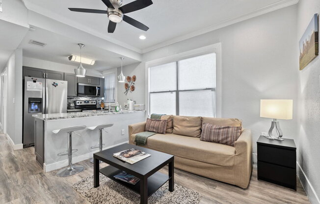 1 bed, 1 bath, 585 sqft, $1,300, Unit 1