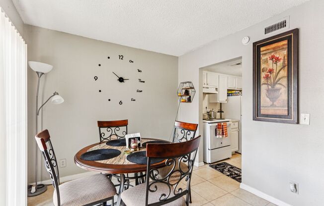 2 beds, 1.5 baths, 1,150 sqft, $1,200, Unit 20-051B