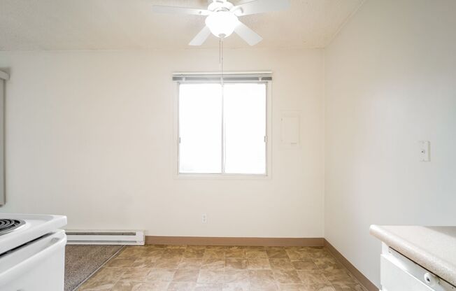 Laurelwood Apartments