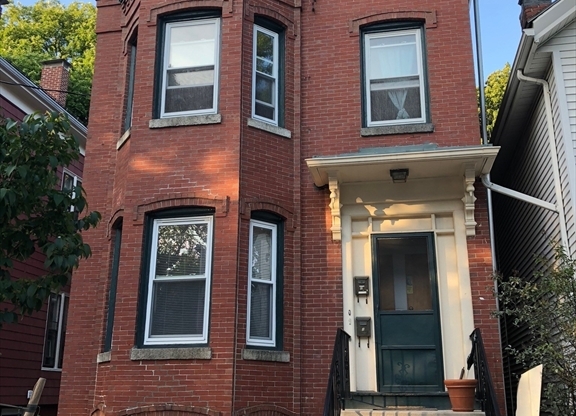11 LAWRENCE ST