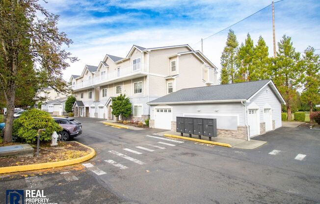 Beautiful 3 Bedroom Condo in Renton, WA!