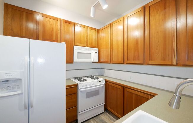 1 bed, 1 bath, $1,995