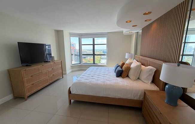 2 beds, 2 baths, $3,500, Unit # 2303