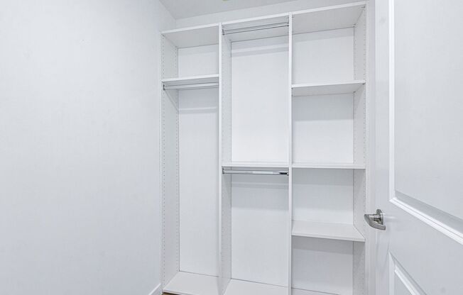 3 beds, 2 baths, 1,400 sqft, $3,700, Unit 502
