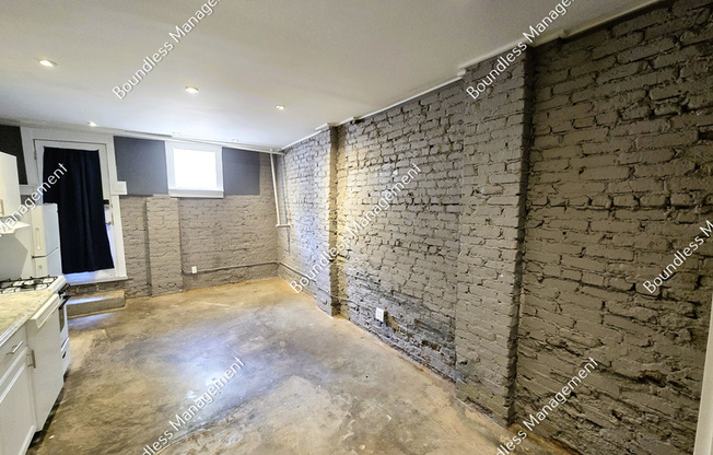 522 MORGAN ST NE