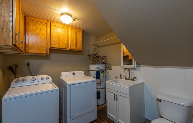 3 beds, 2 baths, 1,500 sqft, $2,600, Unit 10540