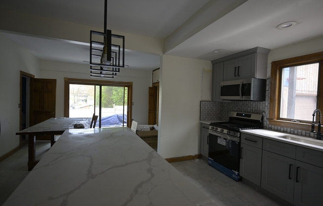 4 WATSON RD