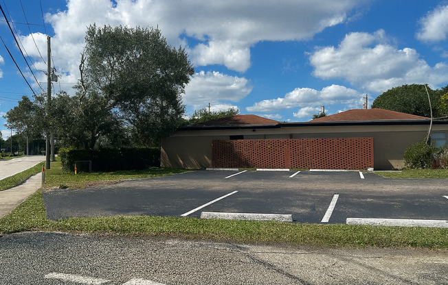 1755 Forest Hill Blvd West Palm Beach, FL 33406