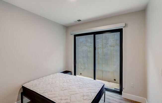 1 bed, 1 bath, 120 sqft, $1,225
