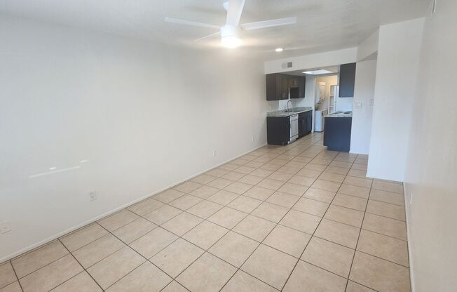 2 beds, 1 bath, 950 sqft, $1,225, Unit 105