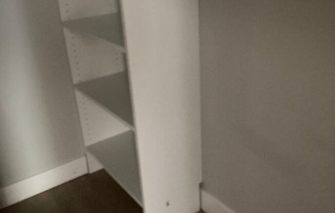 Studio, 1 bath, 574 sqft, $2,095, Unit Unit 209