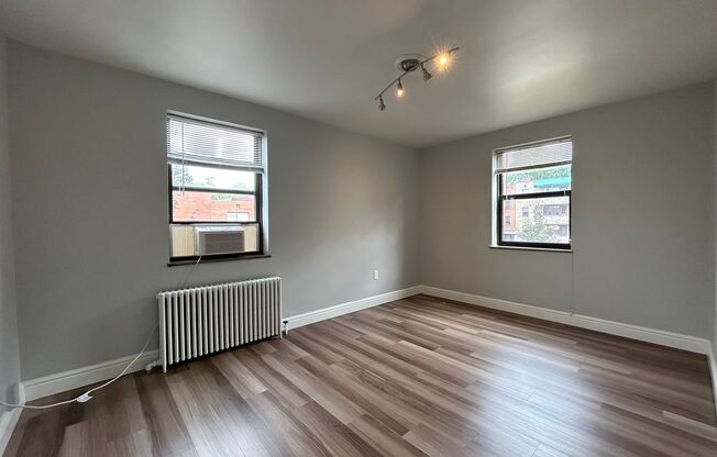 3 beds, 1 bath, 1,000 sqft, $2,390, Unit 6224 Fifth Ave. #310H