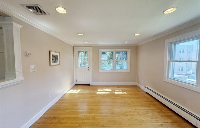 15 BLACKINTON ST