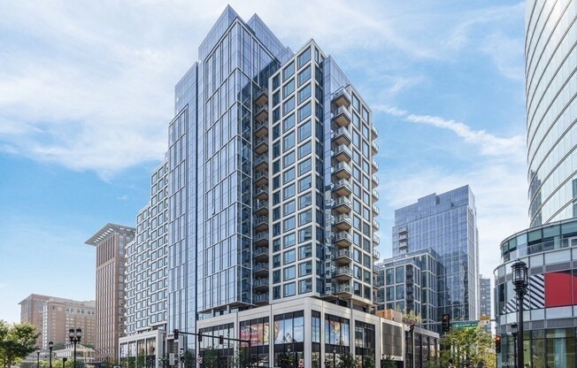 1 bed, 1 bath, 672 sqft, $5,500, Unit 1501