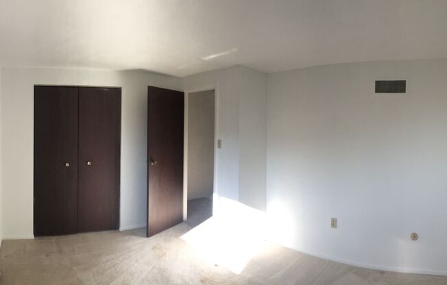 2 beds, 1 bath, $1,050