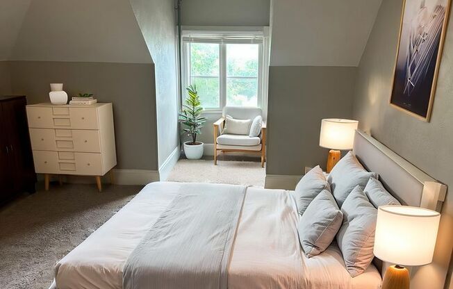 1 bed, 1 bath, $1,195, Unit 304