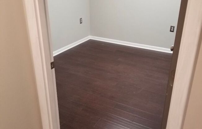 1 bed, 1 bath, 540 sqft, $900, Unit 40