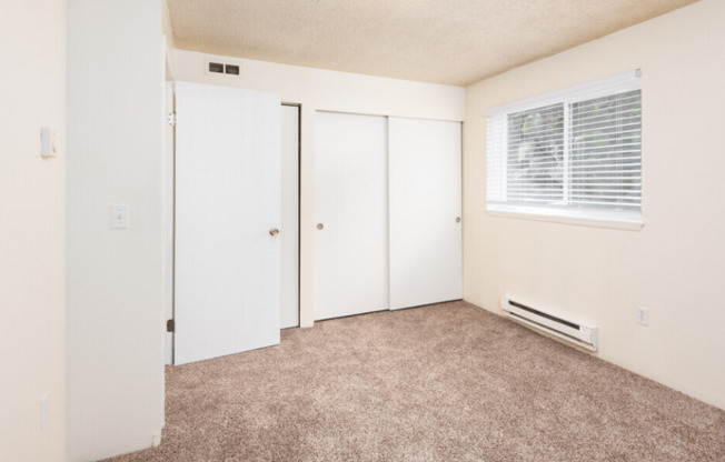 1 bed, 1 bath, 740 sqft, $1,595