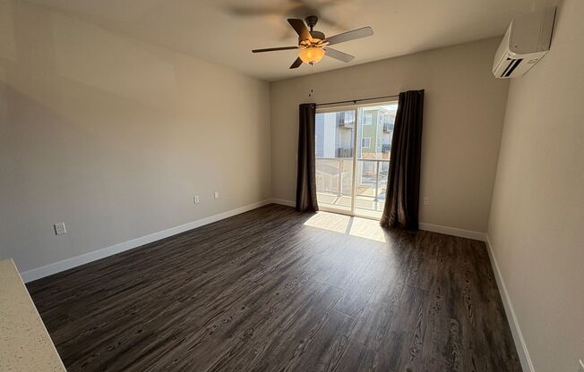 1 bed, 1 bath, 797 sqft, $1,530, Unit 4876-104