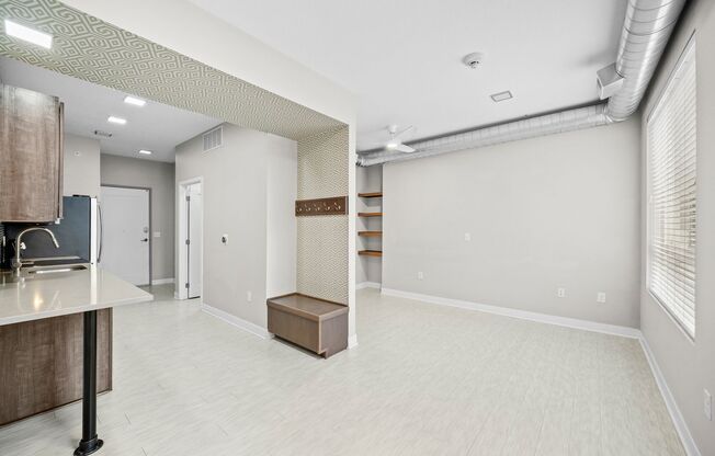 Studio, 1 bath, 460 sqft, $999, Unit 403