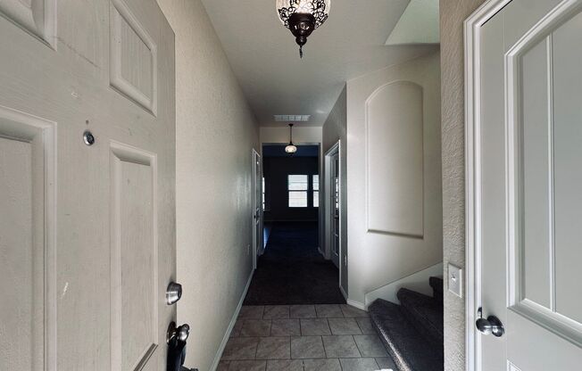 Open design in Northeast Crossing on large CORNER LOT! 3 bedrooms + study/2.5 baths/game room/2-car garage