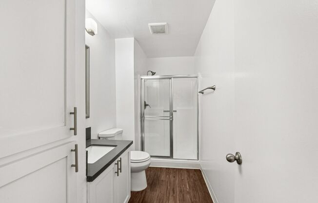 2 beds, 2 baths, 850 sqft, $2,798, Unit 415