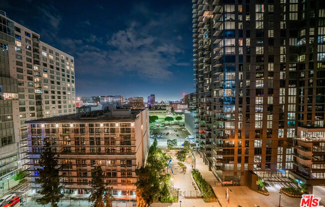 1 bed, 1.5 baths, 1,200 sqft, $3,100, Unit 1115