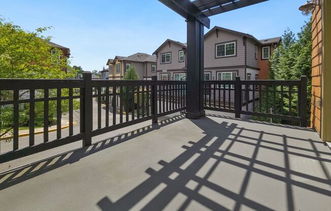 Spacious 3BR/3.5BA Townhome in Desirable Education Hill – Prime Redmond Location!