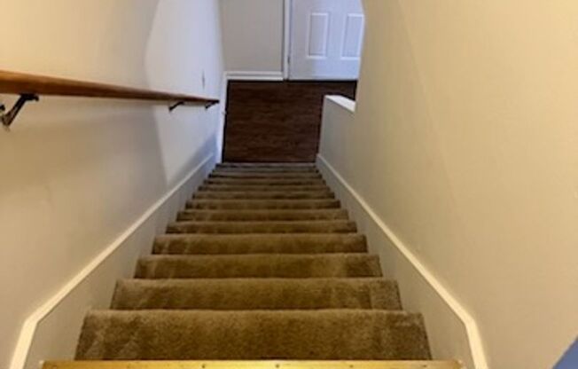 2 beds, 1.5 baths, 1,100 sqft, $1,100, Unit FBC3