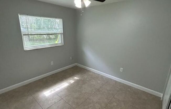 Lake Mary - 2 Bedroom, 1 Bathroom - $1,595.00