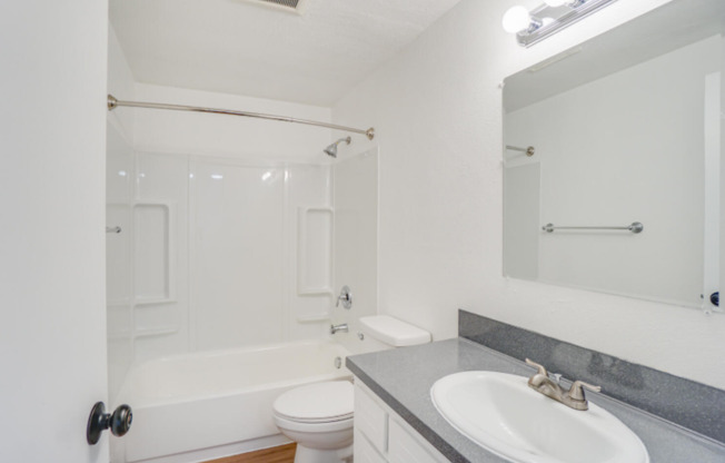 Westwood Apartments ** On-site Laundry Facilities, Off-Street Parking & Private Patio or Balcony