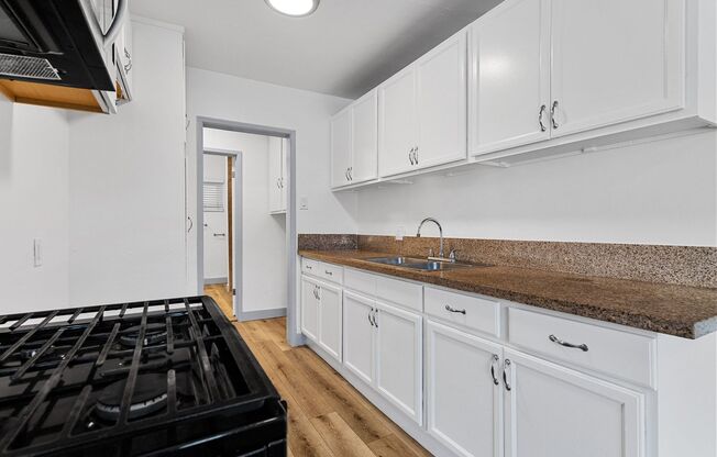 1 bed, 1 bath, 614 sqft, $1,695, Unit 06