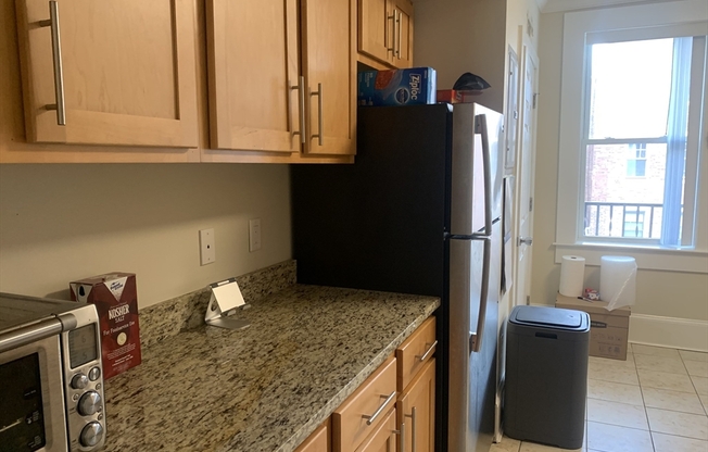 2 beds, 1 bath, 1,076 sqft, $3,700, Unit 5