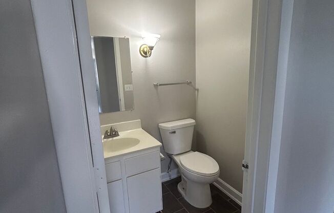 3 beds, 2.5 baths, 1,636 sqft, $1,379, Unit 729