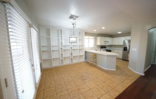 3 beds, 2.5 baths, $2,195, Unit Parcel #:  138-21-714-006