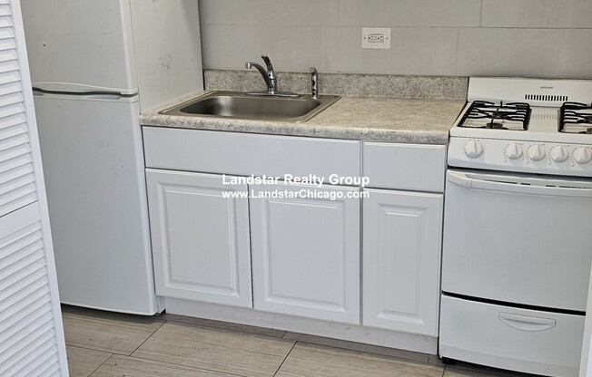 3420 W IRVING PARK RD