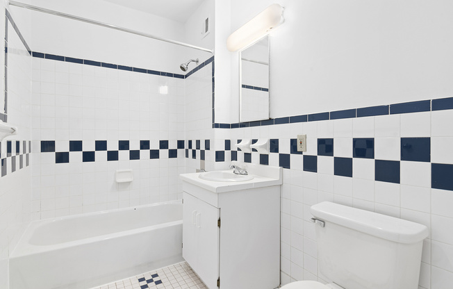 471 VANDERBILT AVE