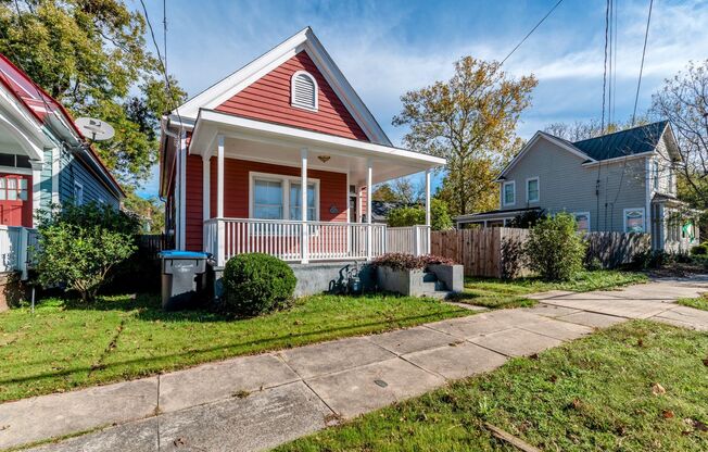 1 bed/1 bath house for rent close to Downtown Augusta, with off-street parking!