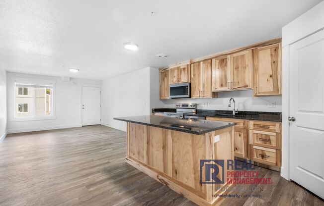 110 W Siphone Rd Bld #7