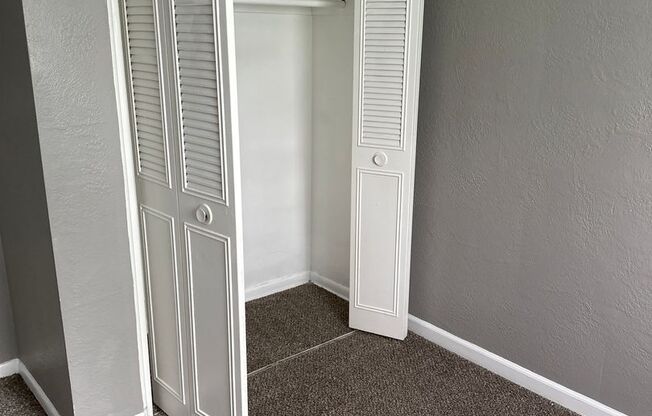 2 beds, 1 bath, 750 sqft, $945, Unit B05 1038 11