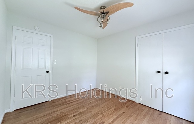 812 KNOLLWOOD DR