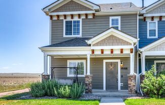 Cute End Unit 3 Bedroom Townhome in Lorson Ranch