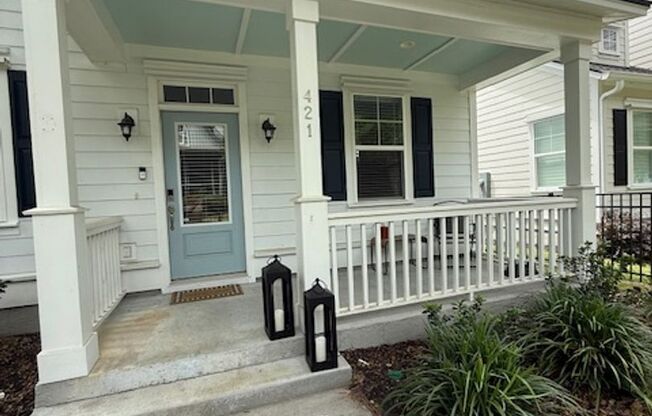 Quaint Neighborhood Living: Spacious 3 Bedroom Retreat Available!